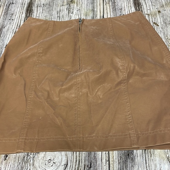 Free People Womens Faux Leather Vegan mini skirt tan size 4 - Picture 7 of 10